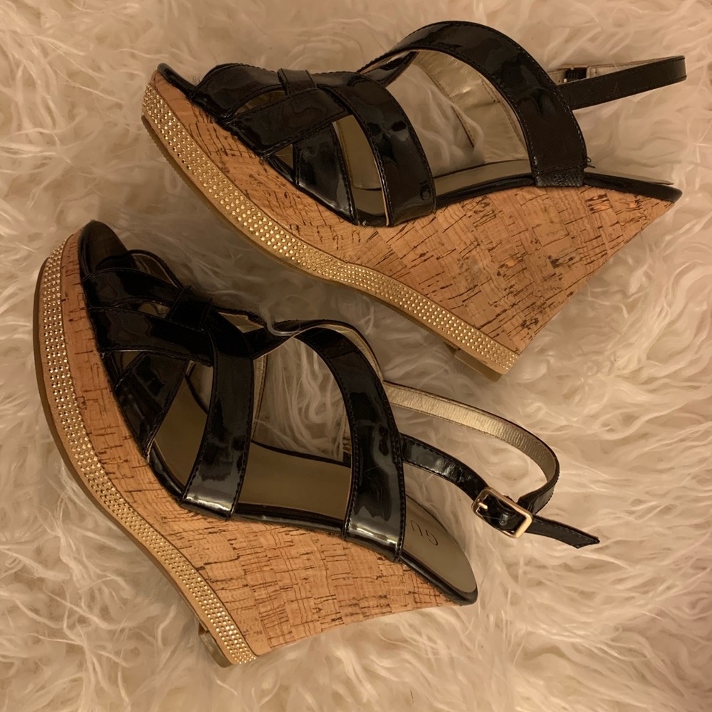 Guess wedges